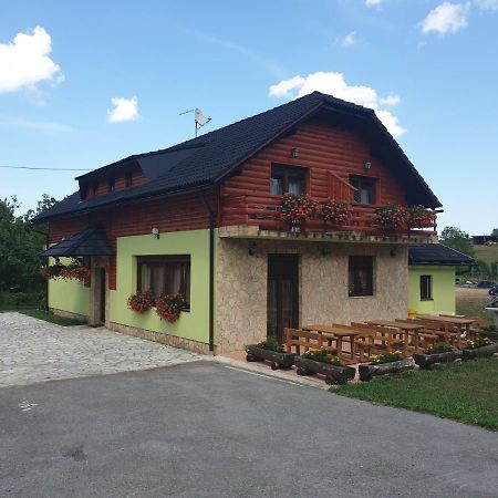 Plitvice Rooms 스몰리야나크 외부 사진